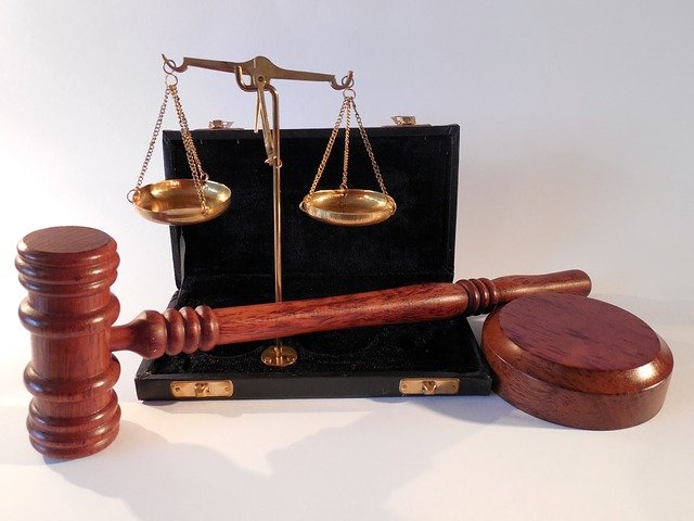 W czym umie nam wesprzeć radca prawny? W jakich kwestiach i w jakich kompetencjach prawa pomoże nam radca prawny?